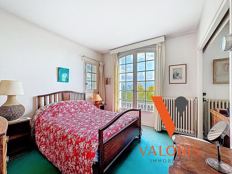 Maison - 197 m² - 9 pièces