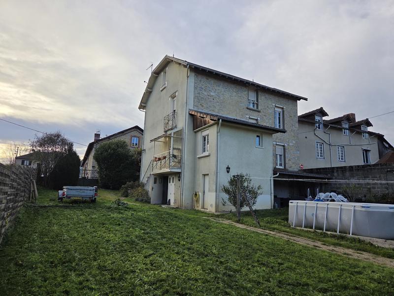 Maison - 133 m² - 6 pièces