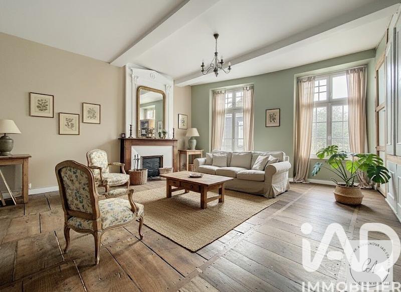 Maison - 293 m² - 11 pièces