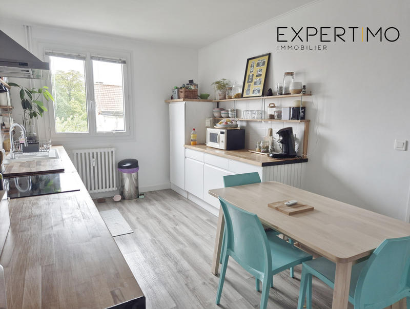 Appartement - 112 m² - 6 pièces