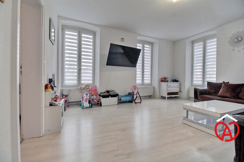 Appartement - 80 m² - 4 pièces