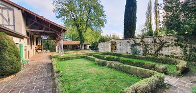 Propriété - 262 m² - 8 pièces