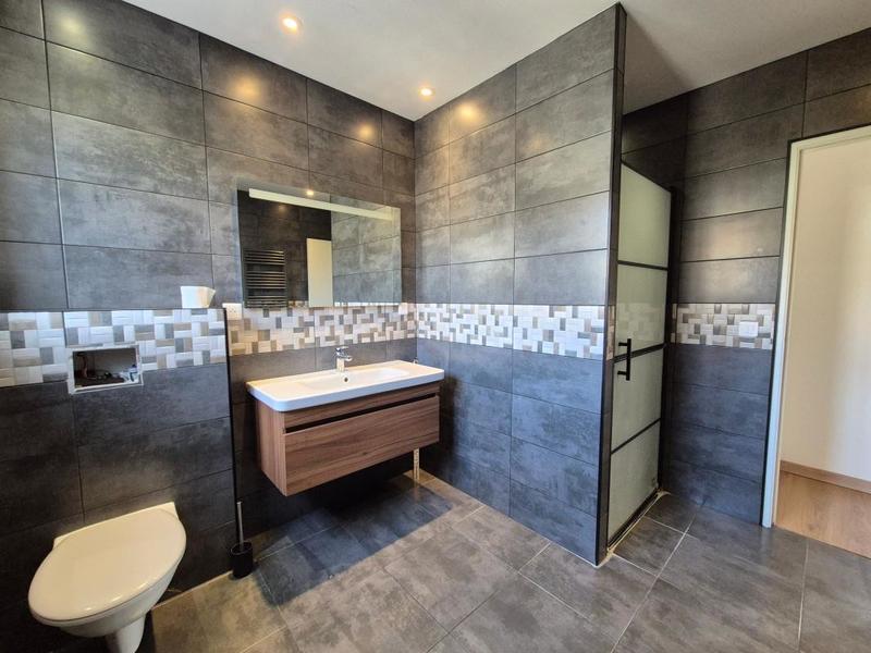 Maison - 85 m² - 5 pièces