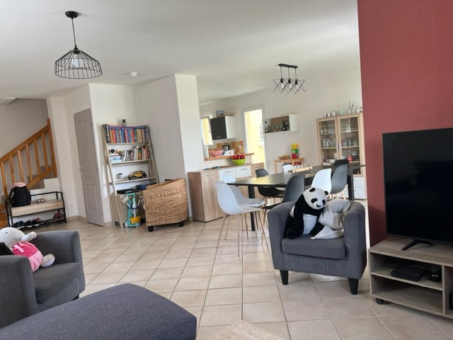 Maison - 103 m² - 4 pièces