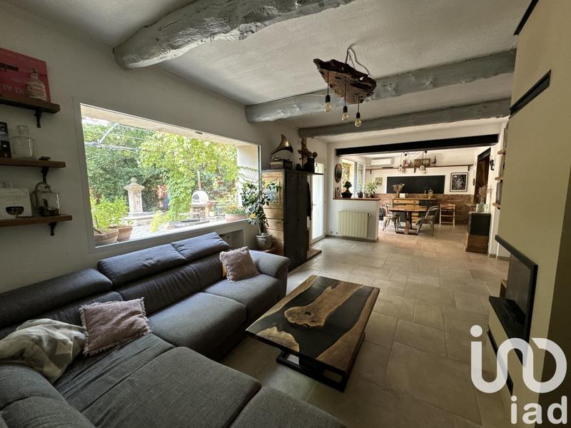 Maison - 425 m² - 16 pièces