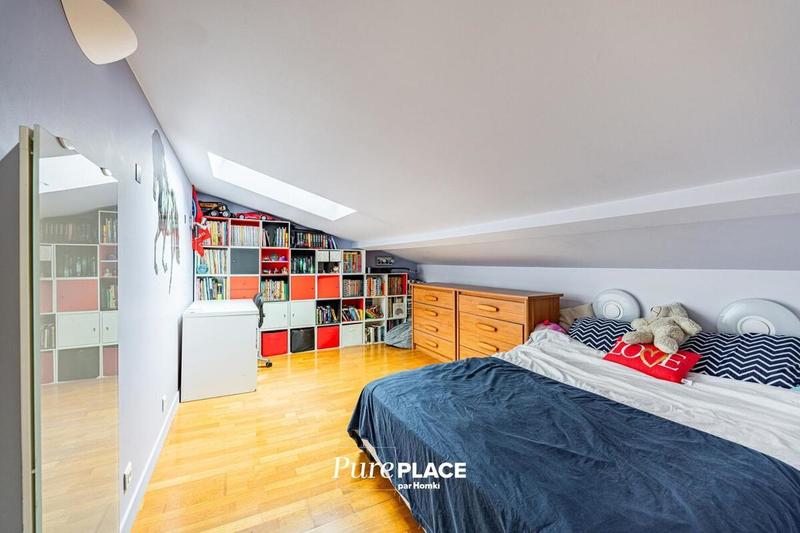 Villa - 225 m² - 6 pièces