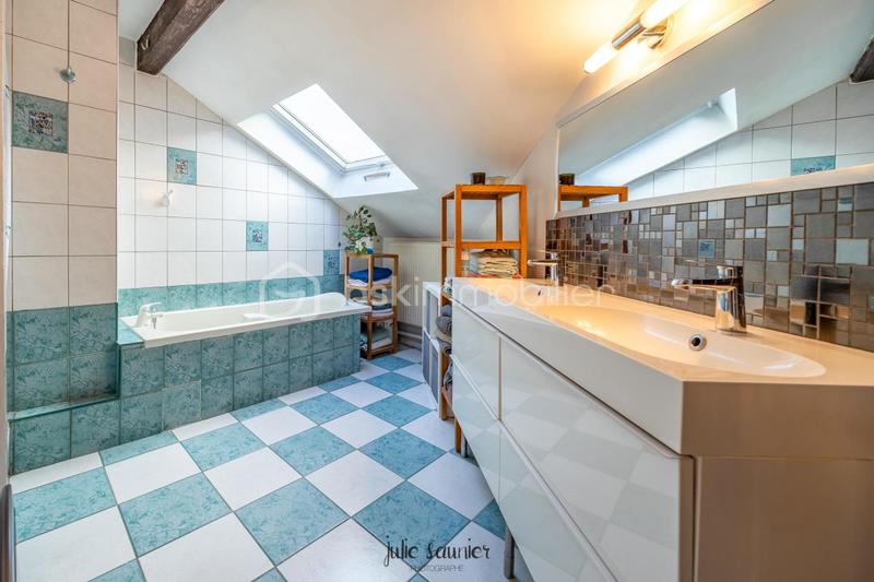 Appartement - 92 m² - 5 pièces