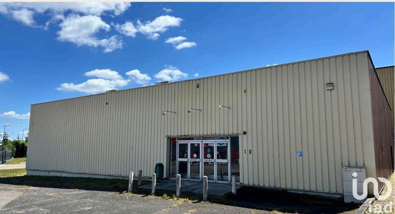 Local commercial - 4 000 m²