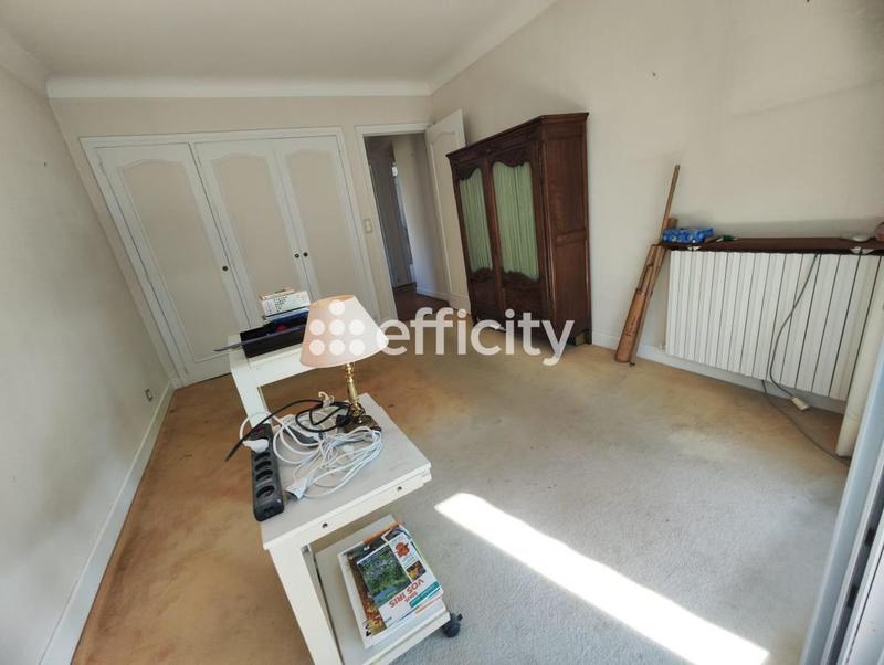 Appartement - 92 m² - 4 pièces