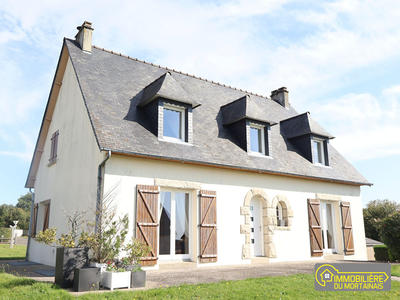 Maison - 140 m² - 5 pièces