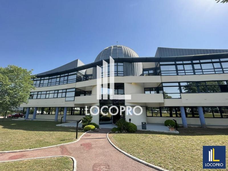 Bureau - 650 m²