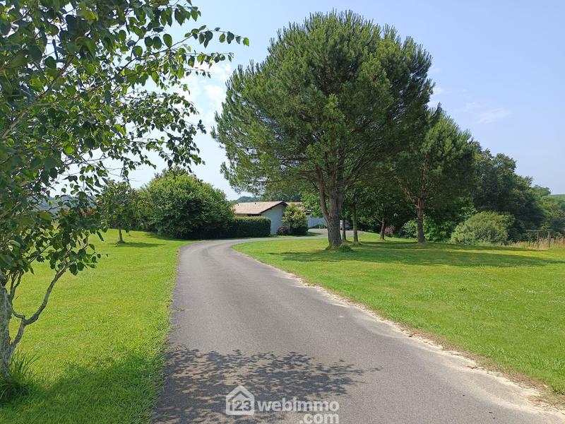 Maison - 180 m² - 7 pièces