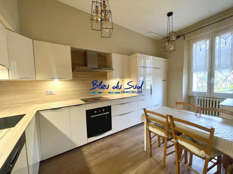 Maison de ville - 196 m² - 10 pièces