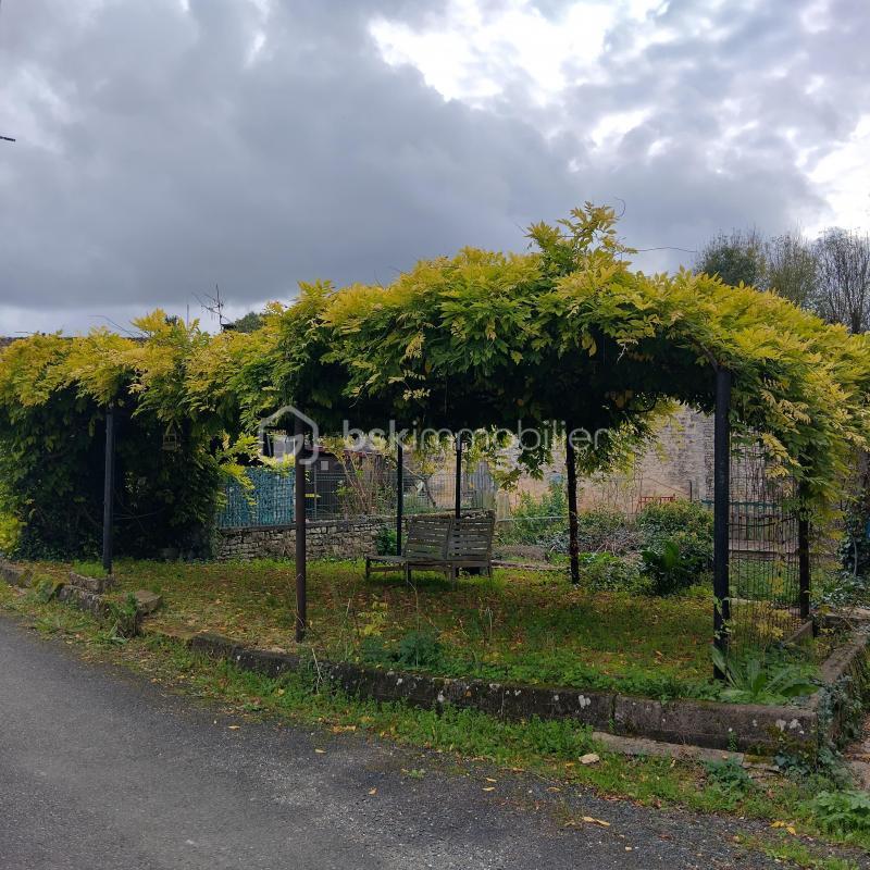 Moulin - 182 m² - 8 pièces