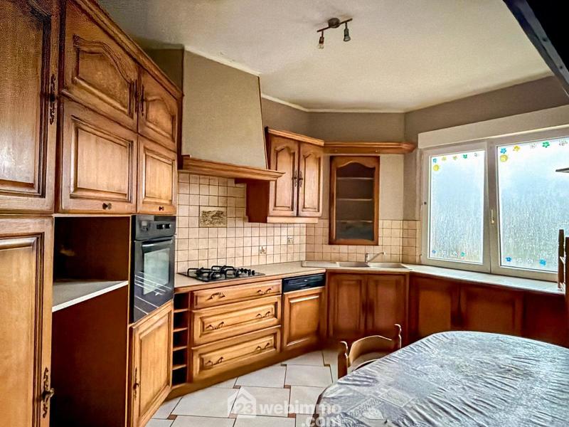 Maison - 165 m² - 8 pièces