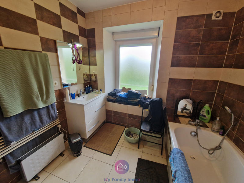 Maison - 227 m² - 15 pièces