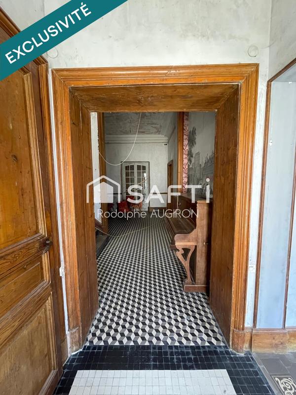 Propriété - 486 m² - 11 pièces