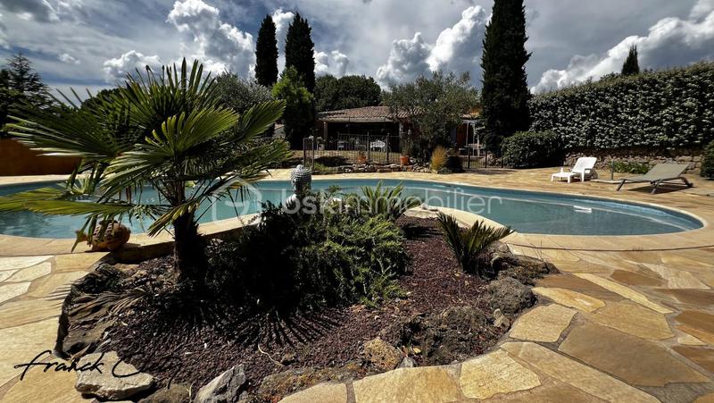 Villa - 175 m² - 6 pièces