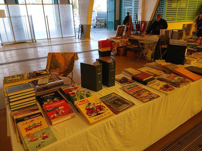 Marché aux livres et vieux papiers