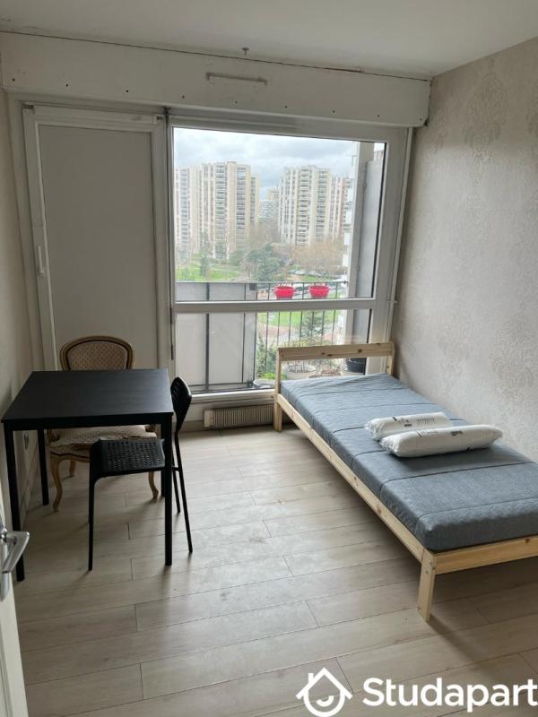 Chambre - 10 m² - 1 pièce