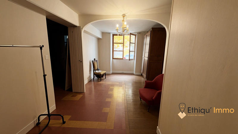 Maison ancienne - 150 m² - 3 pièces