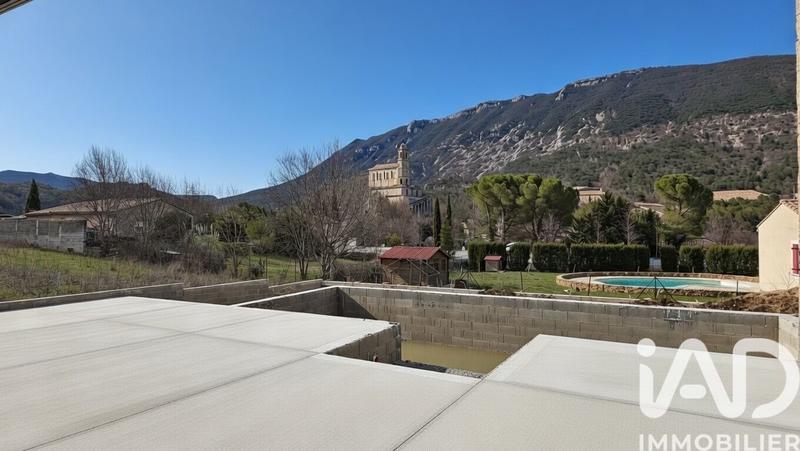 Maison - 140 m² - 4 pièces