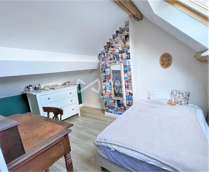 Maison ancienne - 210 m² - 11 pièces