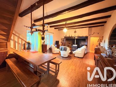 Maison - 140 m² - 5 pièces