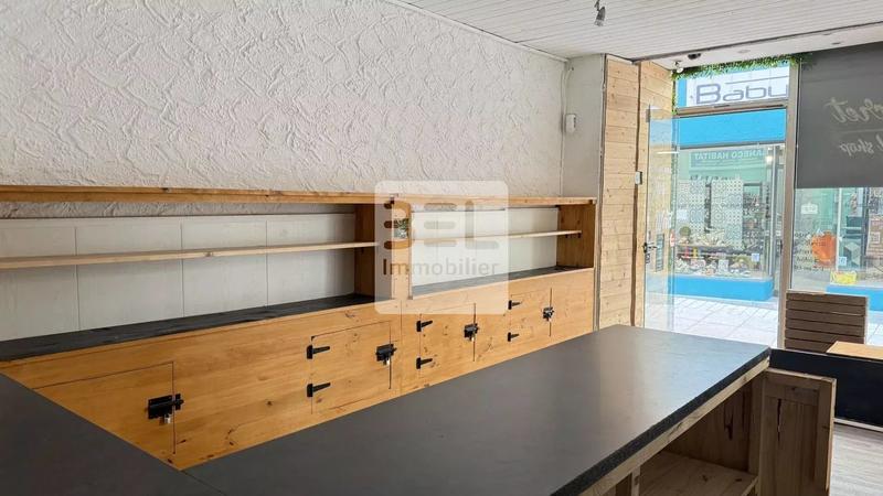 Local commercial - 15 m² - 1 pièce