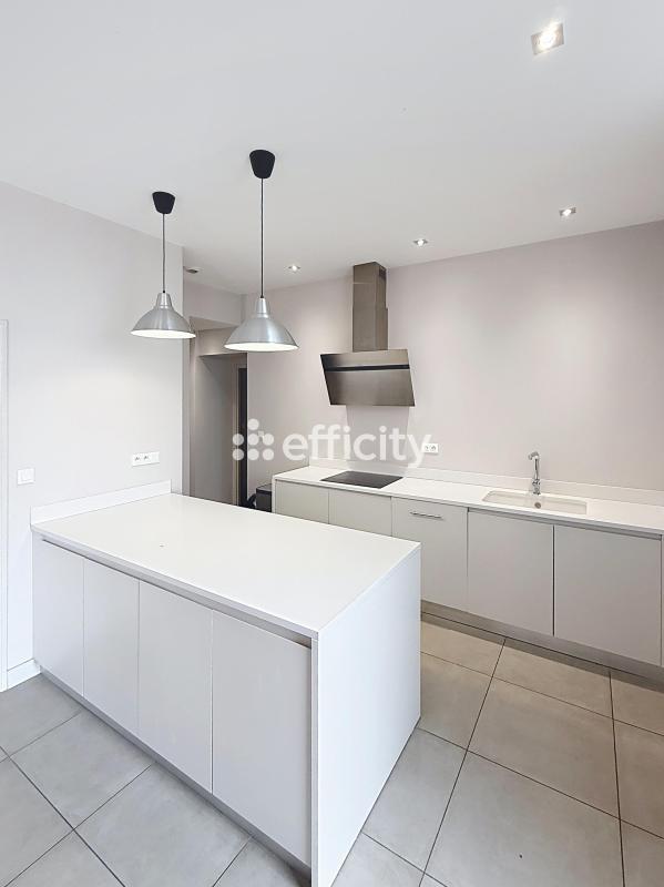 Maison - 137 m² - 6 pièces