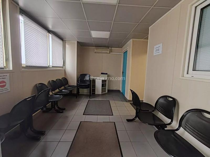 Bureau - 102 m² - 5 pièces