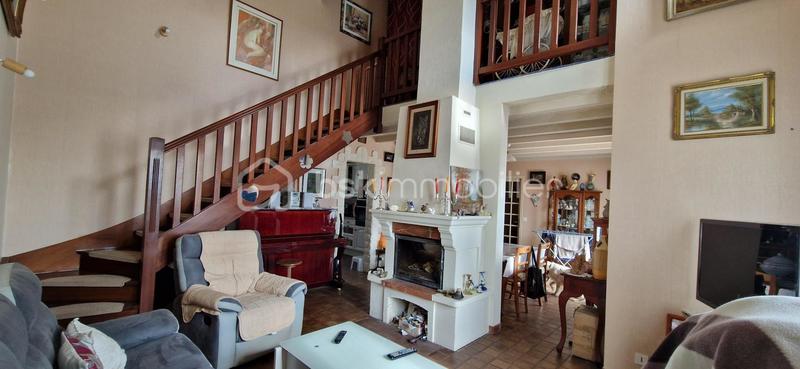 Maison - 200 m² - 8 pièces