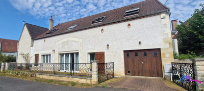 Maison - 217 m² - 6 pièces