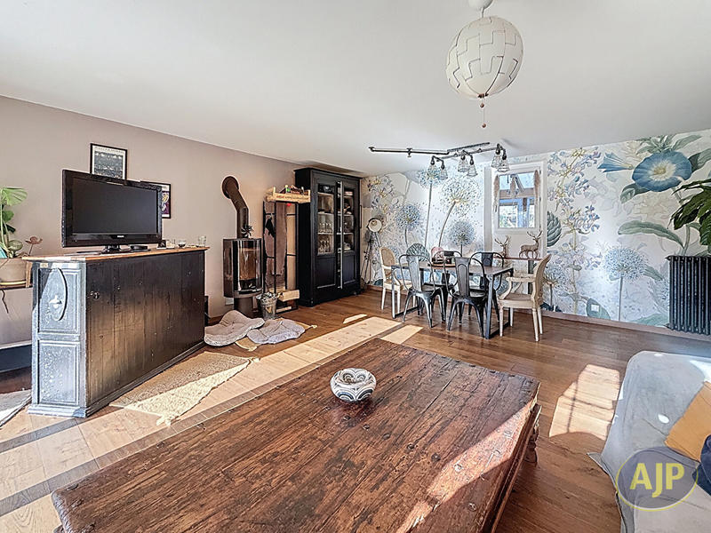 Maison - 175 m² - 8 pièces