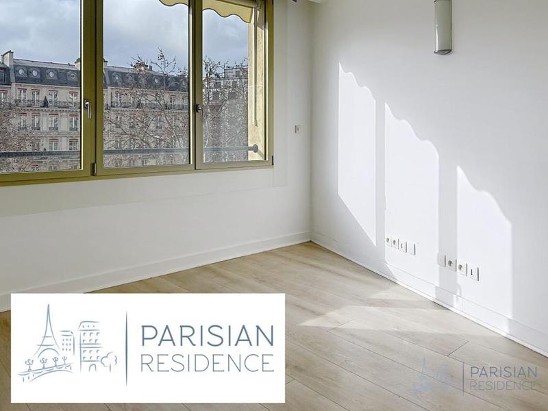 Local d'activité / Entrepôt - 65 m²