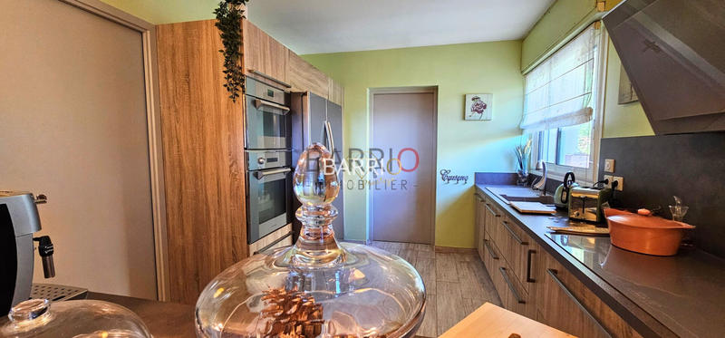 Villa - 254 m² - 10 pièces