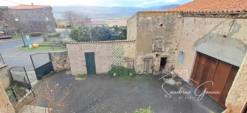 Maison - 107 m² - 4 pièces