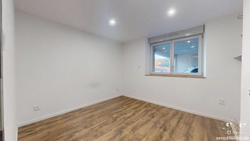 Appartement - 100 m² - 4 pièces