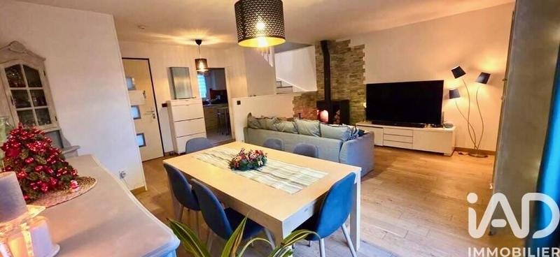 Maison - 98 m² - 5 pièces