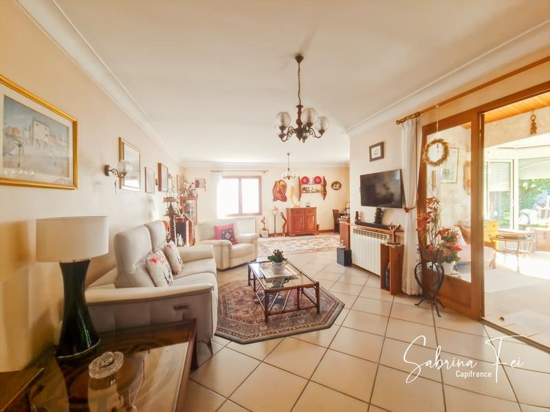 Maison - 163 m² - 6 pièces