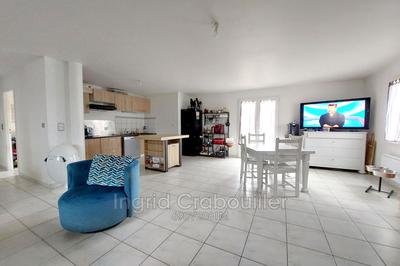 Maison - 96 m² - 4 pièces