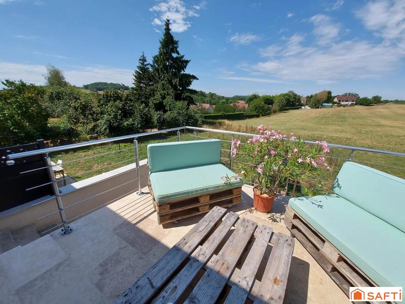 Maison - 90 m² - 4 pièces