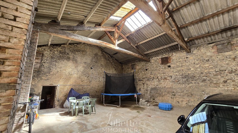 Maison - 135 m² - 1 pièce