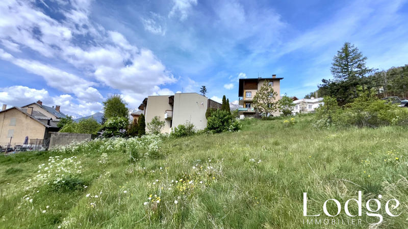 Terrain - 1 072 m²