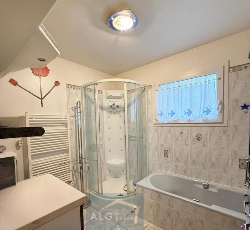 Villa - 106 m² - 4 pièces