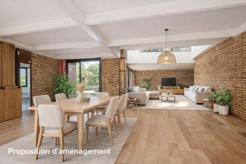 Maison - 211 m² - 6 pièces