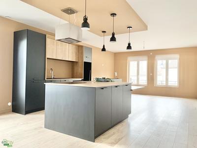 Appartement - 92 m² - 4 pièces