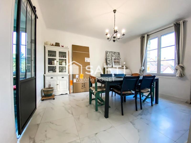 Maison de maîtres - 260 m² - 8 pièces