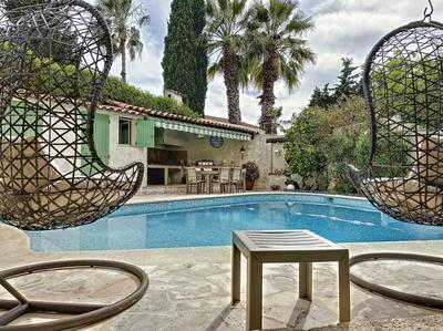 Villa - 320 m² - 10 pièces