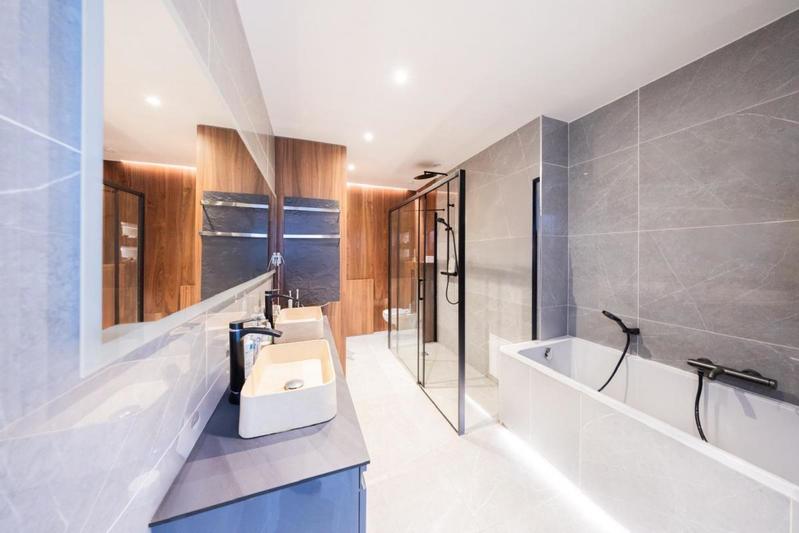 Appartement - 104 m² - 4 pièces